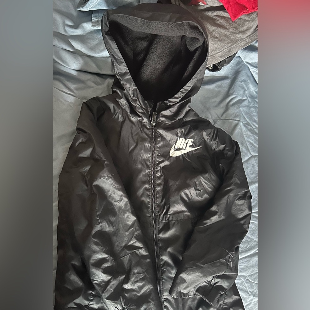 Nike Black jacket, size 6-7